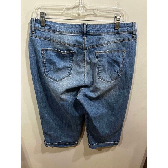 Gloria Vanderbilt Capri Jeans Womens Size 12 All Around Slimming Effect HighRise - Picture 2 of 6